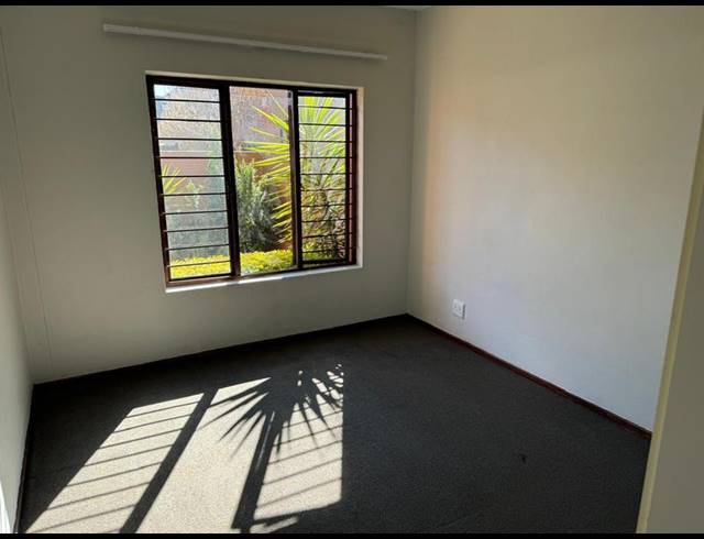 2 BEDROOM APARTMENT FOR SALE IN MAGALIESSIG